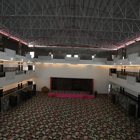 Navkar Palace Hotel & Resort, Sanawad Exterior foto